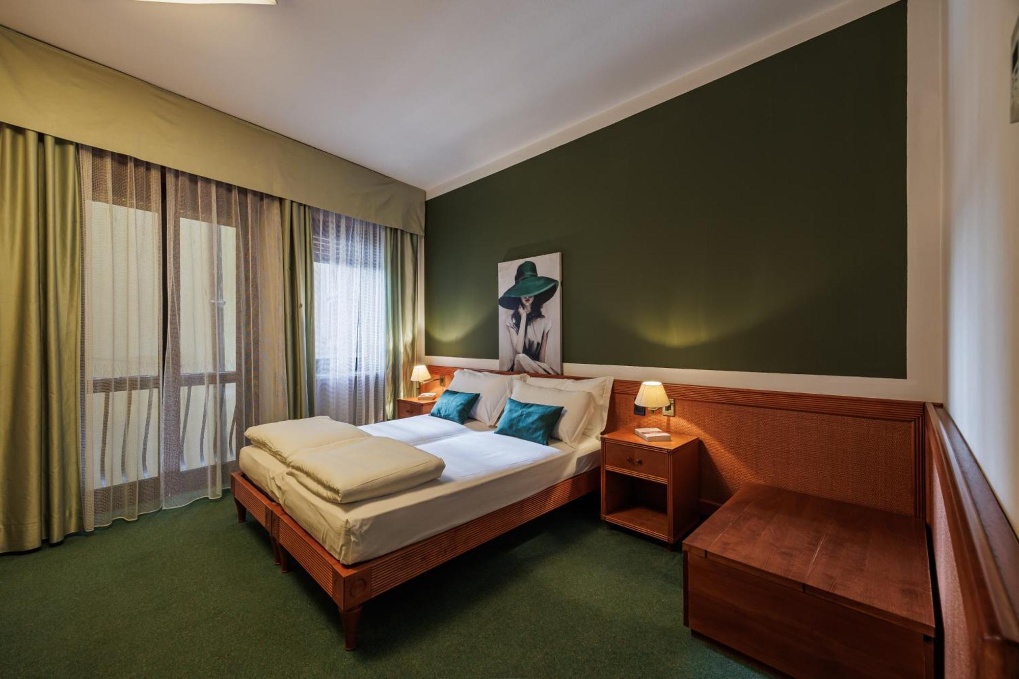 Grotta Hotel Lazise