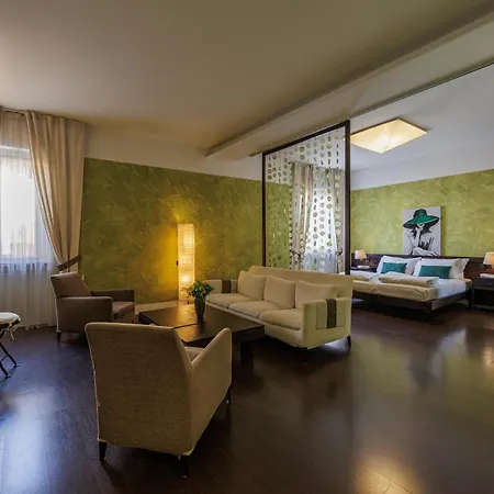 Hotel Alla Grotta Lazise Exterior photo