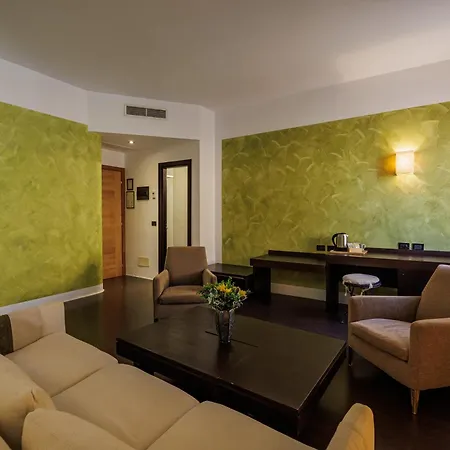 Hotel Alla Grotta Lazise Exterior photo