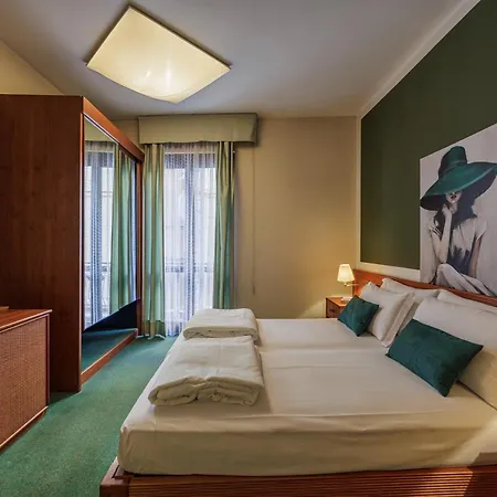 Hotel Alla Grotta Lazise Exterior photo