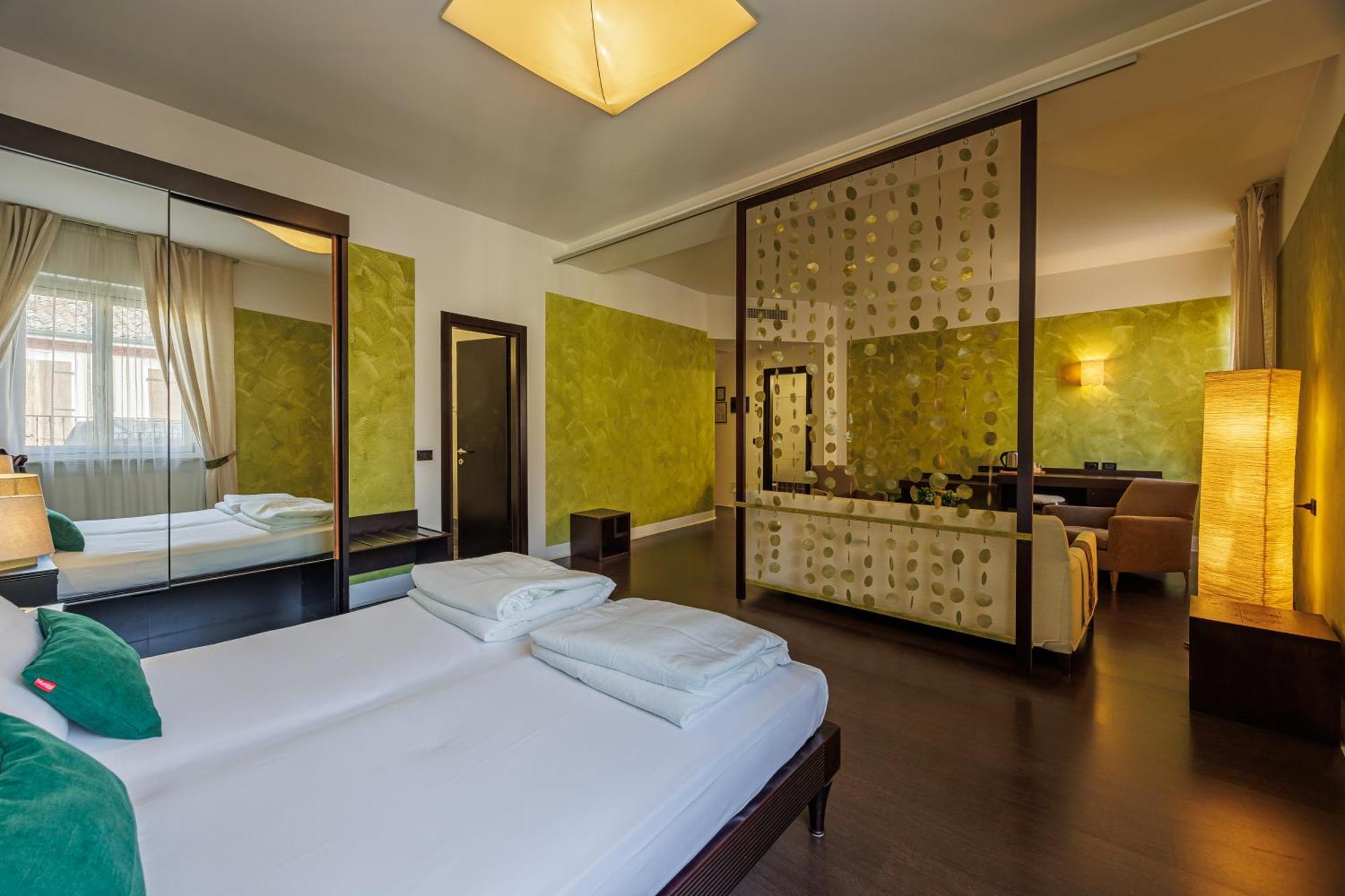 Grotta 3* Lazise