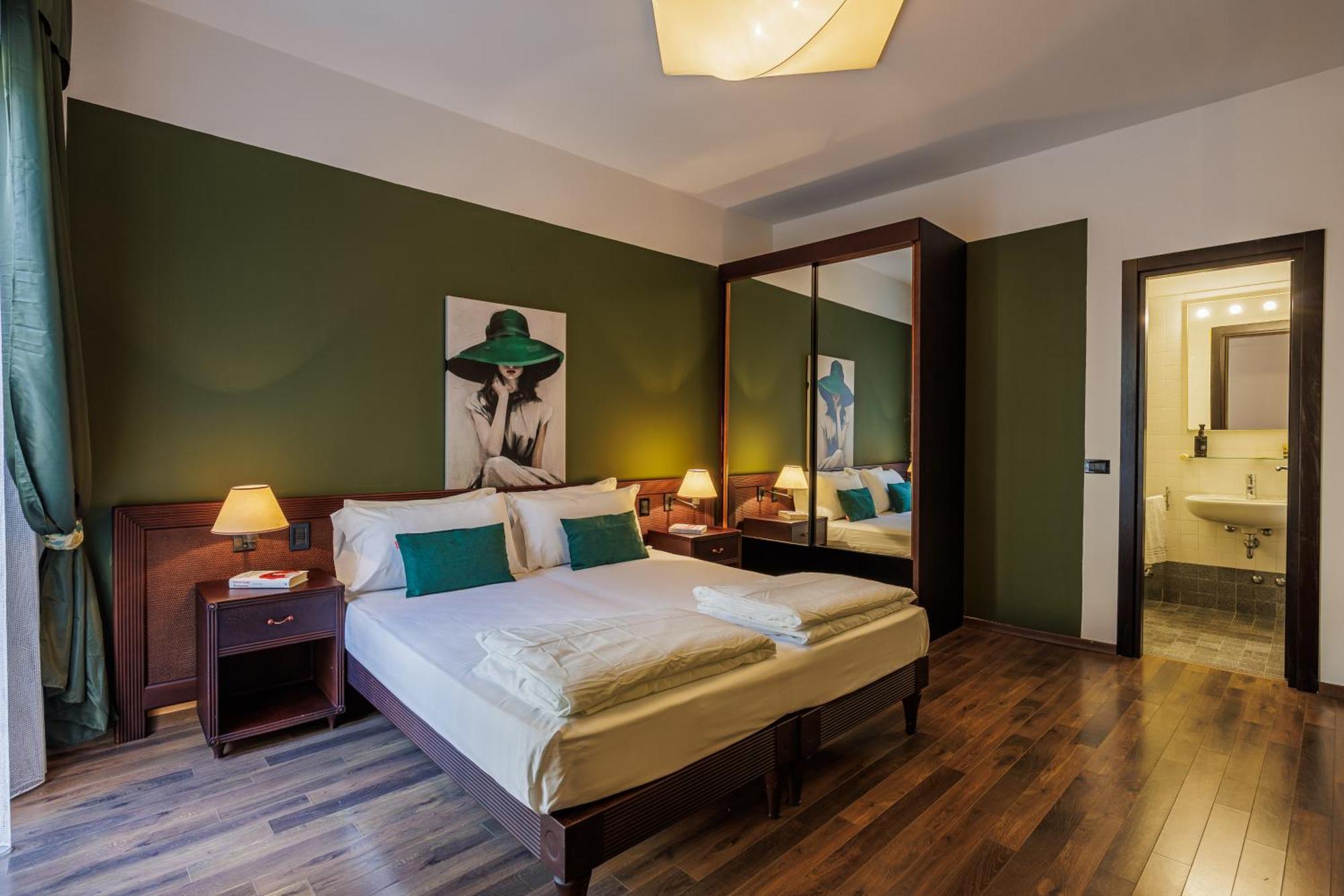 Grotta 3* Lazise